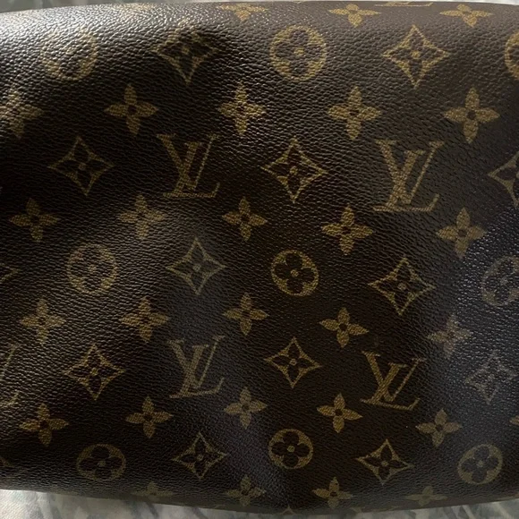Authentic Louis Vuitton Speedy 30 - Picture 4 of 11